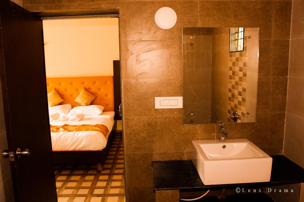 Lotus Beach Resort Gokarna  Exteriör bild